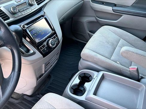 Used 2016 Honda Odyssey SE image 14