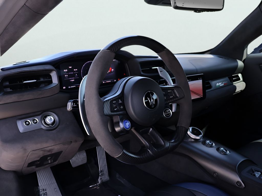 Used 2023 Maserati MC20 Coupe RWD image 18