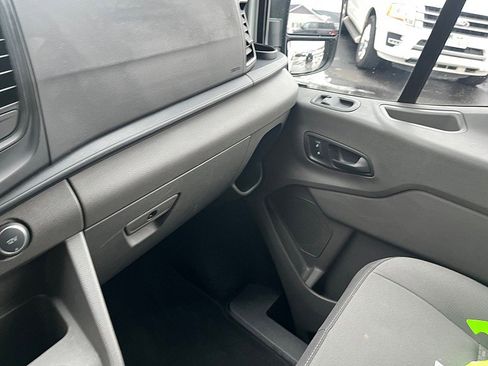 Used 2021 Ford Transit 350 XLT image 24