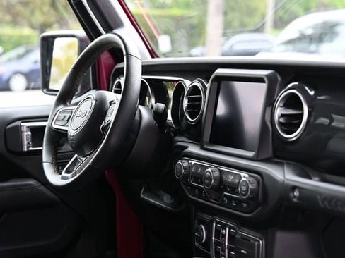 Used 2022 Jeep Wrangler Unlimited Rubicon w/ Xtreme Recon 35" Tire Package image 33