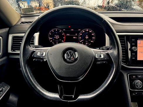 Used 2018 Volkswagen Atlas SEL Premium image 17