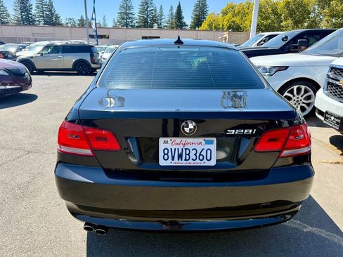 Used 2009 BMW 328i Coupe image 5