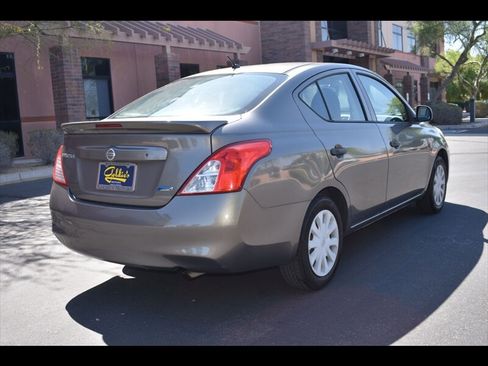 Used 2014 Nissan Versa S Plus FWD image 6
