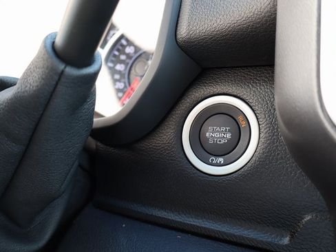 Used 2025 RAM 2500 Big Horn image 18