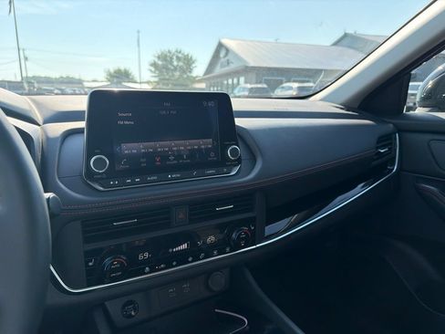 Used 2025 Nissan Rogue SV w/ Rock Creek Premium Package AWD/4WD image 29