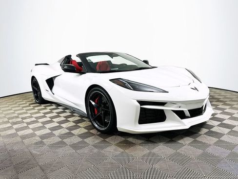 Used 2025 Chevrolet Corvette E-Ray AWD/4WD image 1