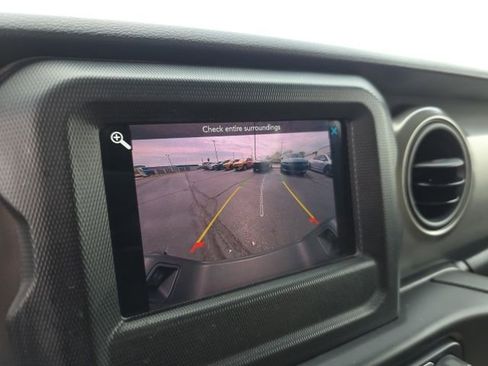 Used 2021 Jeep Gladiator Sport AWD/4WD image 25