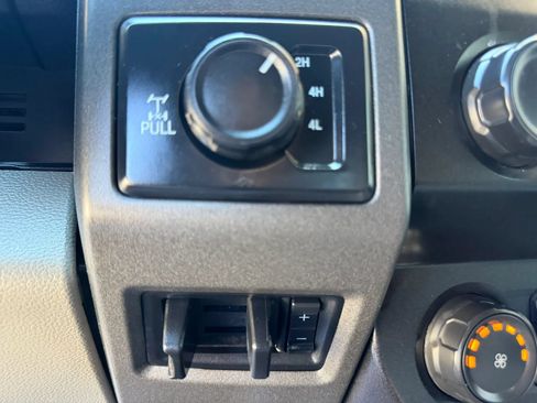 Used 2022 Ford F250 XL w/ Power Equipment Group AWD/4WD image 21