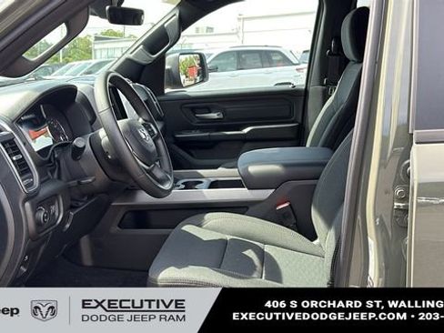 New 2026 RAM 1500 Express AWD/4WD image 9