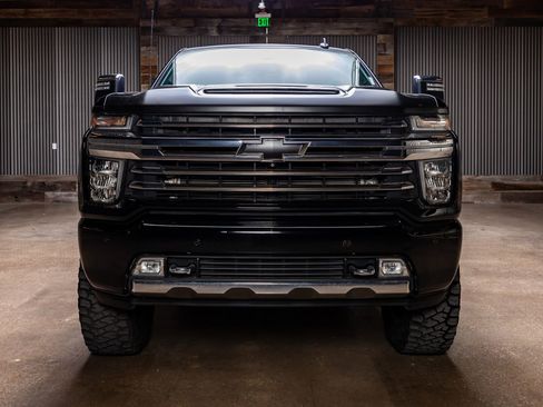 Used 2020 Chevrolet Silverado 3500 High Country w/ Z71 Off-Road Package image 2