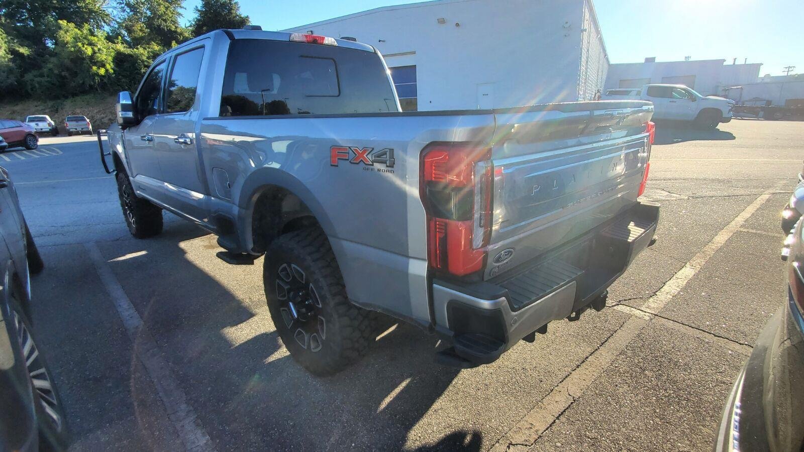 Used 2023 Ford F350 Platinum AWD/4WD image 8
