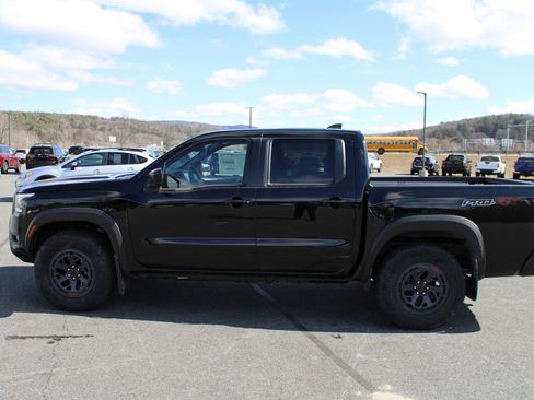 New 2025 Nissan Frontier PRO-4X w/ Pro Premium Package image 3