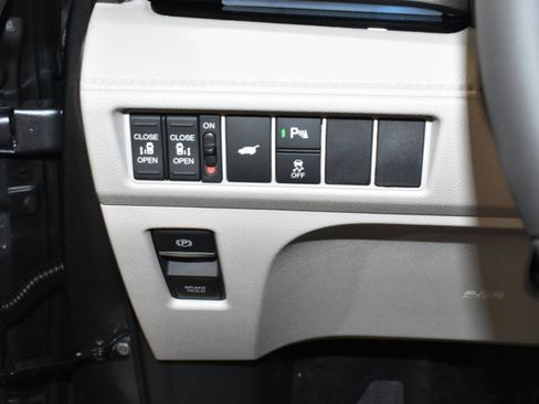 New 2026 Honda Odyssey Touring image 15
