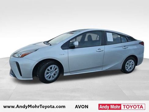Used 2019 Toyota Prius LE image 3