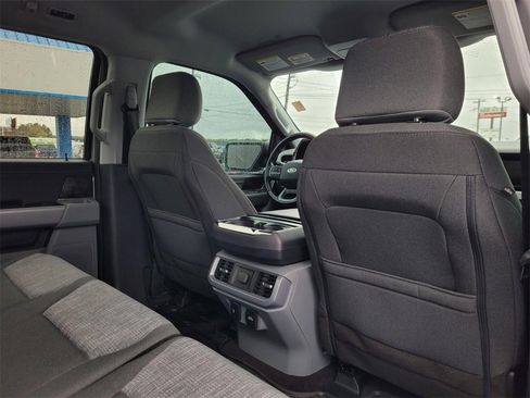 Used 2022 Ford F150 XLT w/ Equipment Group 302A High image 17