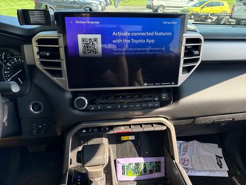 Used 2023 Toyota Tundra Limited image 28