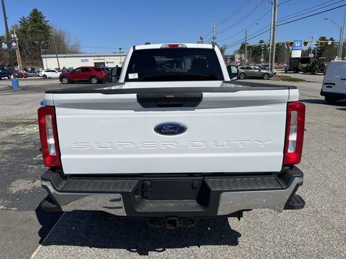 New 2025 Ford F350 XLT image 3