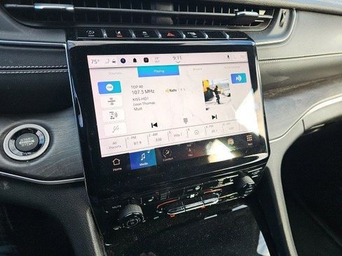 Used 2023 Jeep Grand Cherokee L Limited w/ Black Appearance Package image 21