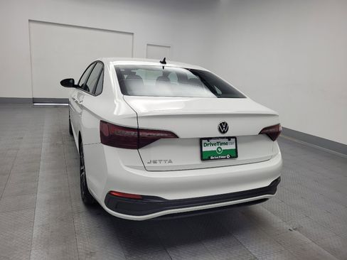 Used 2024 Volkswagen Jetta Sport image 6