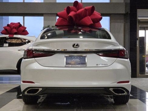 New 2025 Lexus ES 350 Ultra Luxury image 24