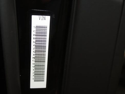 Used 2022 Bentley Flying Spur V8 image 39