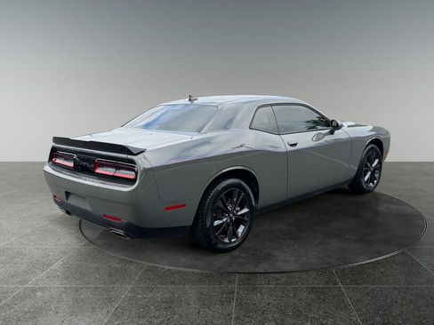 Used 2023 Dodge Challenger SXT w/ Blacktop Package AWD/4WD image 9
