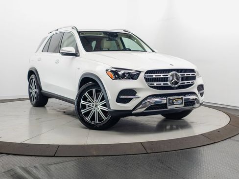 Used 2025 Mercedes-Benz GLE 450e 4MATIC w/ Driver Assistance Package image 1