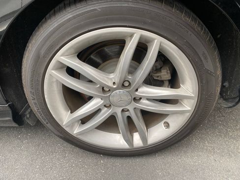 Used 2012 Mercedes-Benz C 250 Sedan image 5