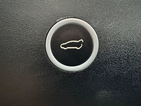 Used 2017 Tesla Model X 100D image 31