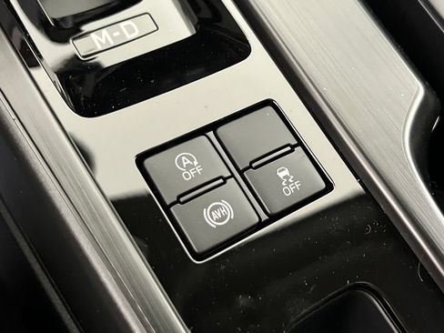 New 2026 Subaru Outback Limited AWD/4WD image 32