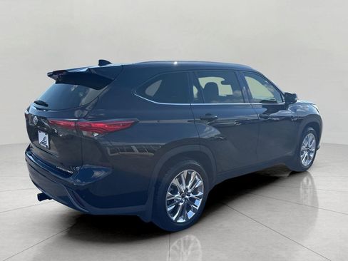 Used 2020 Toyota Highlander Limited AWD/4WD image 3