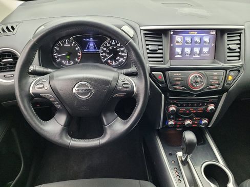 Used 2019 Nissan Pathfinder SV image 22
