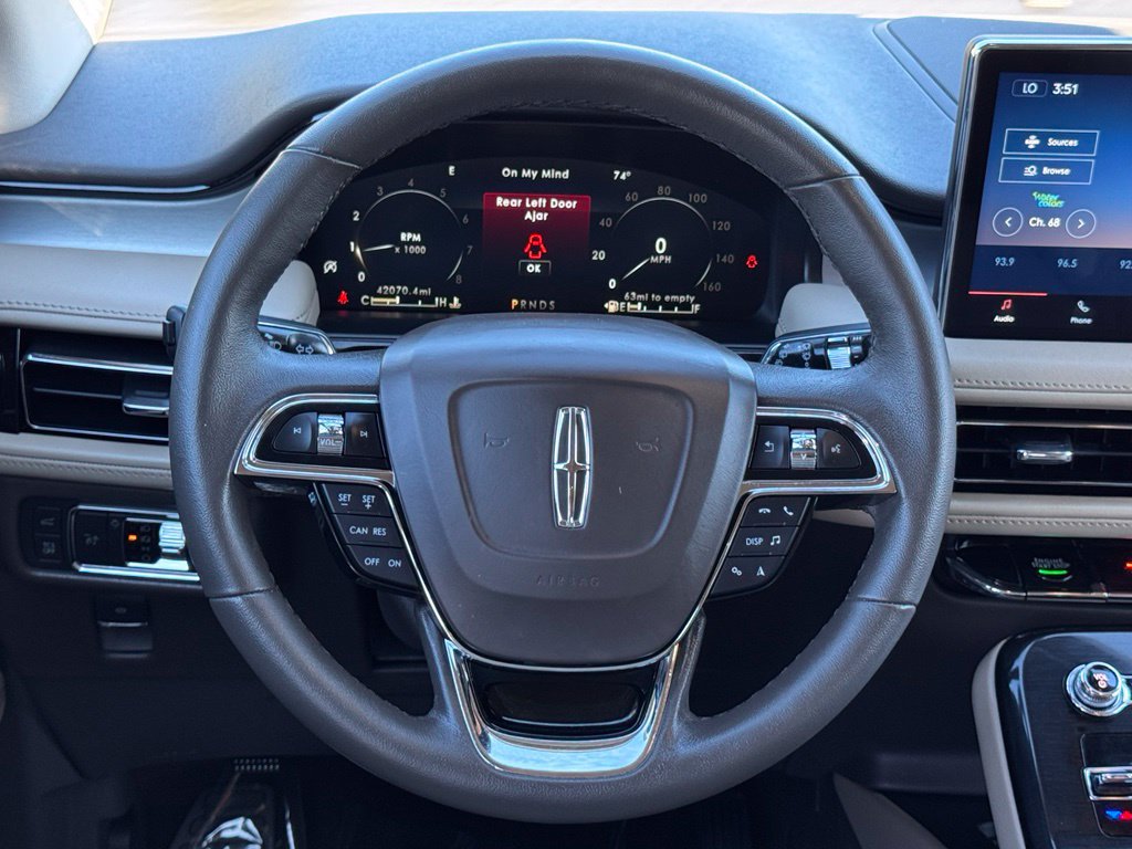 Used 2022 Lincoln Nautilus FWD image 8