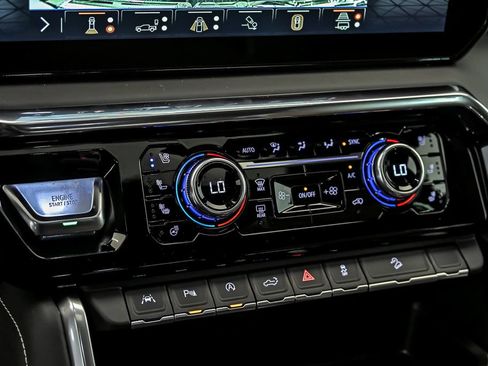 New 2026 GMC Sierra 1500 Denali Ultimate w/ LPO, Black Badging Package AWD/4WD image 16