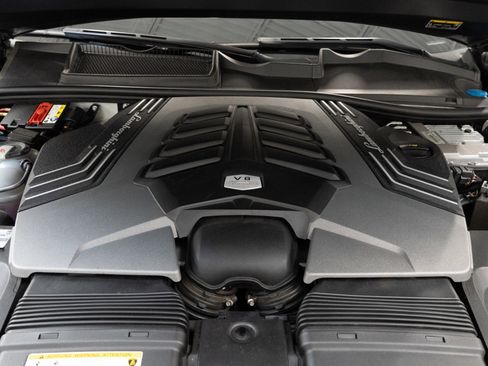 Used 2019 Lamborghini Urus AWD/4WD image 39