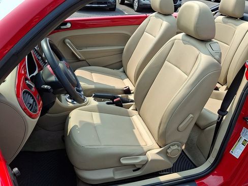 Used 2013 Volkswagen Beetle 2.5 FWD image 18