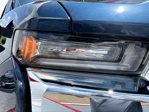 Used 2020 Chevrolet Silverado 2500 LTZ w/ LTZ Premium Package AWD/4WD image 34