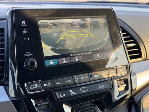Used 2021 Honda Odyssey Touring image 19