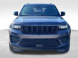 Used 2023 Jeep Grand Cherokee Altitude video 2