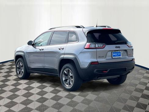 Used 2019 Jeep Cherokee Trailhawk w/ Cold Weather Group AWD/4WD image 4