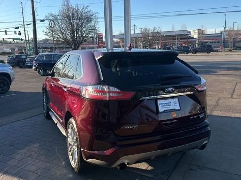 Used 2020 Ford Edge Titanium w/ Equipment Group 301A image 11