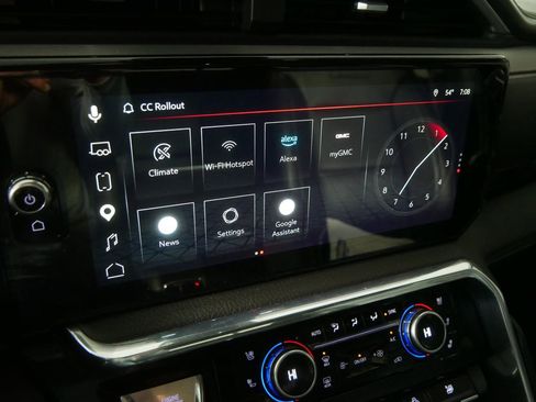 Used 2024 GMC Sierra 1500 Denali w/ Denali Reserve Package AWD/4WD image 32