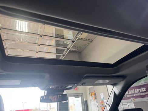 Certified 2025 GMC Sierra 1500 SLT w/ SLT Premium Plus Package image 15