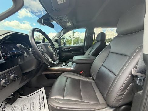 Used 2025 Chevrolet Silverado 2500 LT w/ Safety Package AWD/4WD image 12