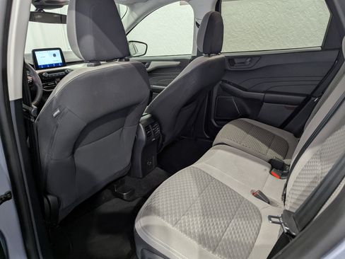 Used 2022 Ford Escape SE w/ Cold Weather Package image 11