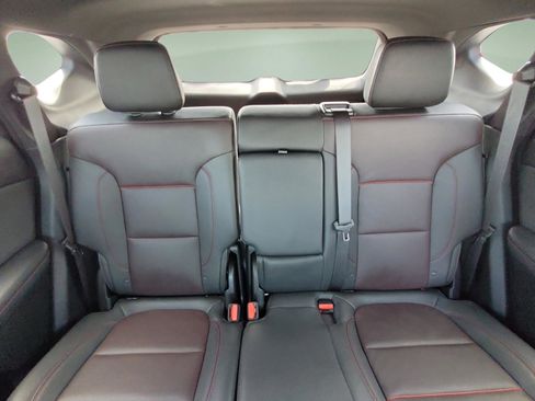 Used 2025 Chevrolet Blazer RS w/ LPO, Floor Liner Package FWD image 19