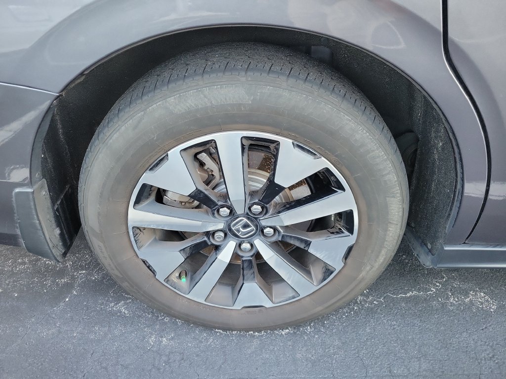 Used 2025 Honda Odyssey EX-L image 11