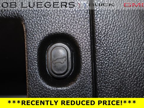 Used 2018 GMC Yukon Denali w/ Open Road Package image 21