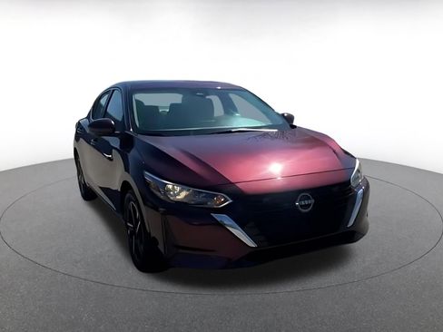 Used 2025 Nissan Sentra SV FWD image 16