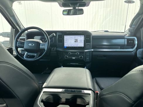 Used 2024 Ford F250 Lariat w/ Sport Appearance Package AWD/4WD image 30